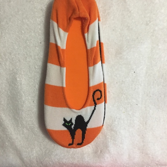 NWT Halloween cat slippers 🎃 - Picture 5 of 5